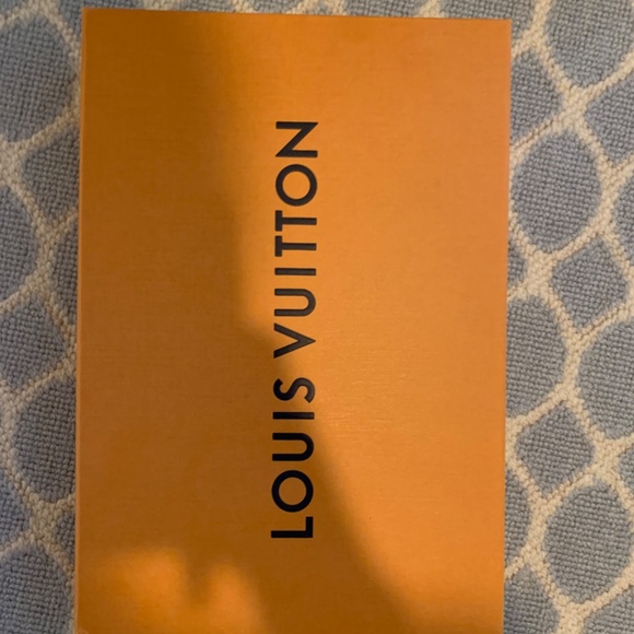 Louis Vuitton Monigram Neverfull Pouch - Picture 3 of 6